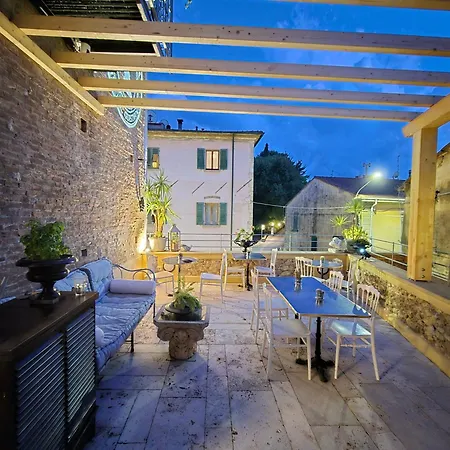 Residenza D'epoca Cavaliere - Romantic Pensión