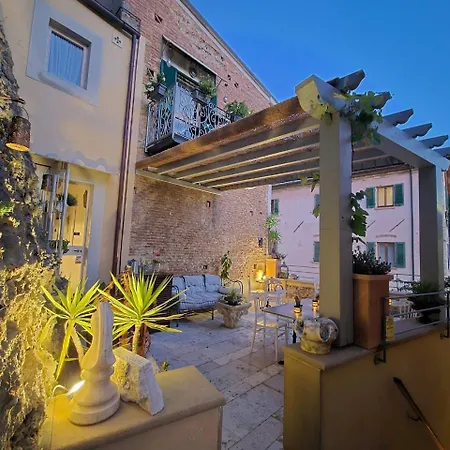 Residenza D'epoca Cavaliere - Romantic 3*